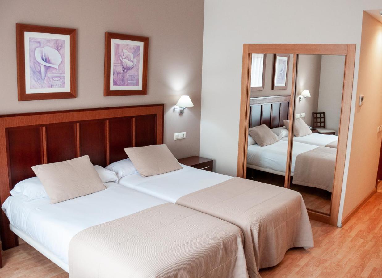 Hotel Arva Santiago Leon