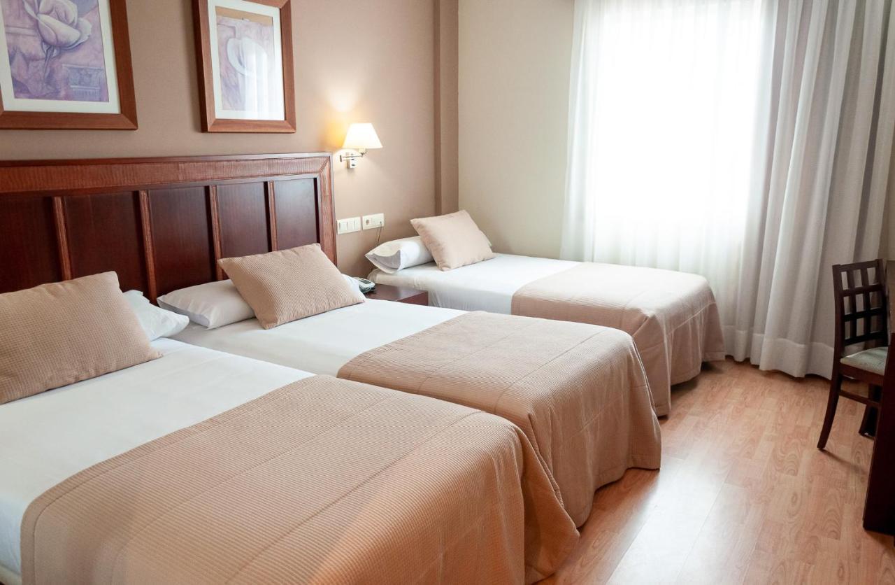 Hotel Arva Santiago Leon