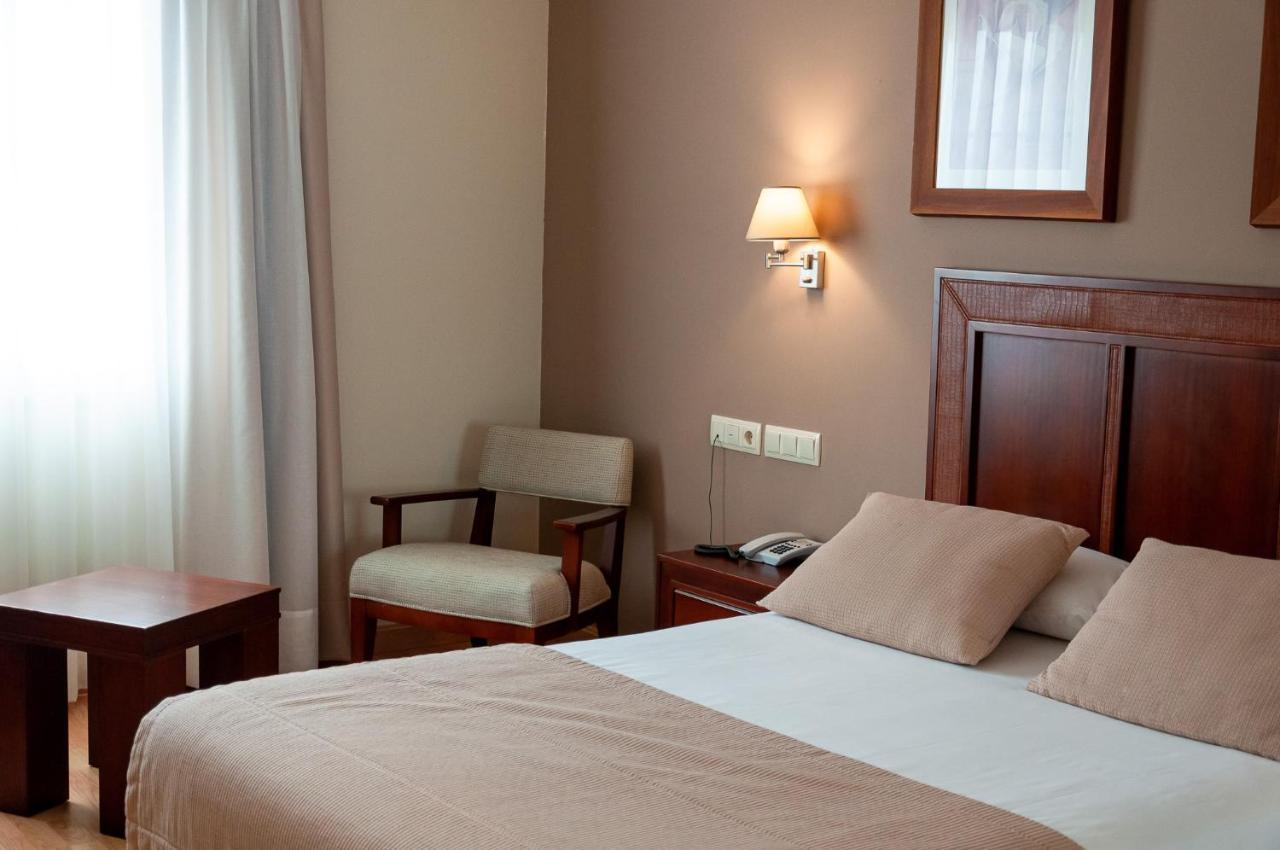 Hotel Arva Santiago Leon