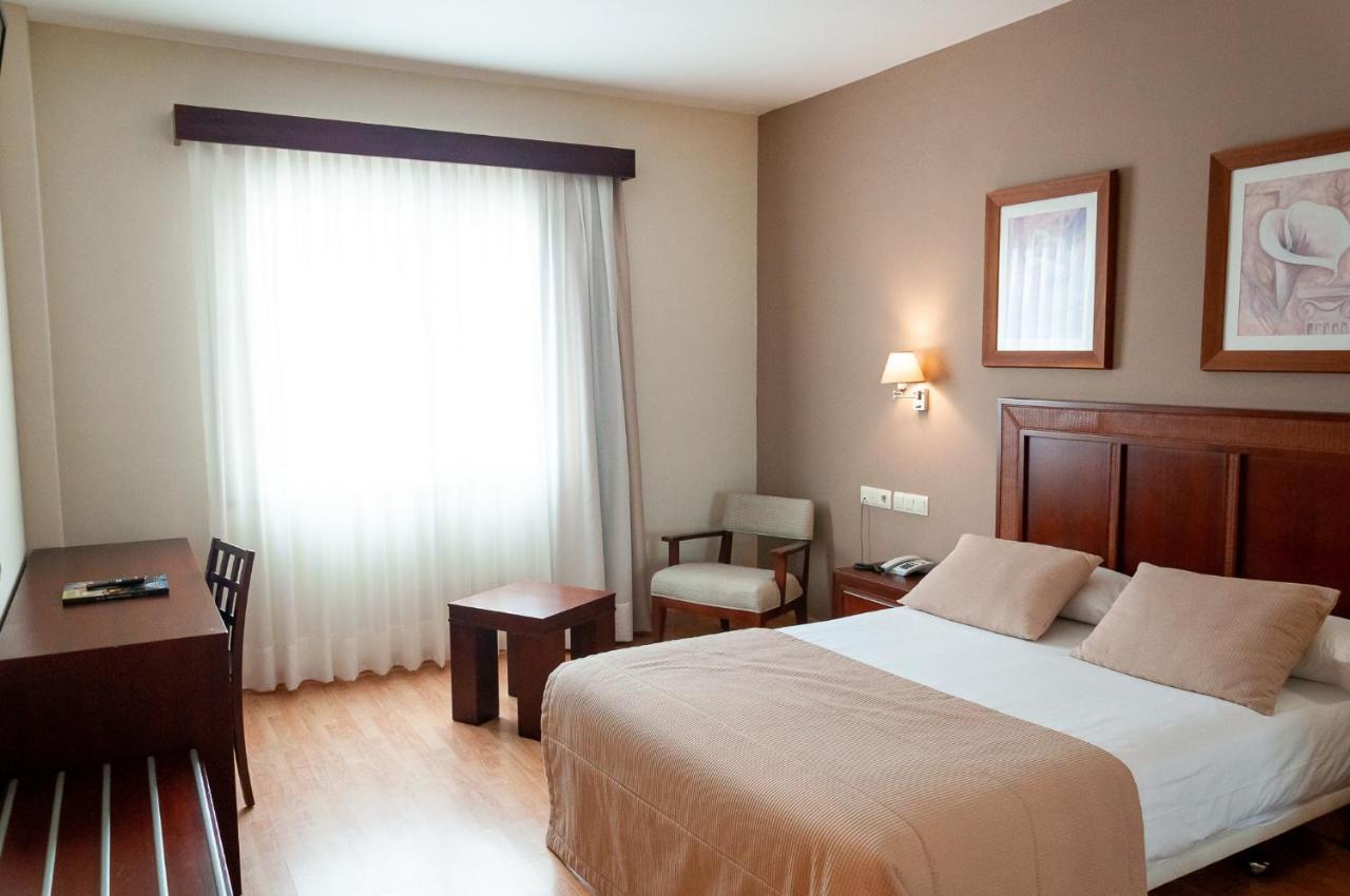 Hotel Arva Santiago 4*